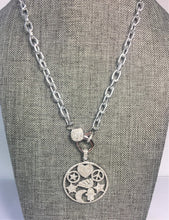 Load image into Gallery viewer, Moon/Star Link Necklace

